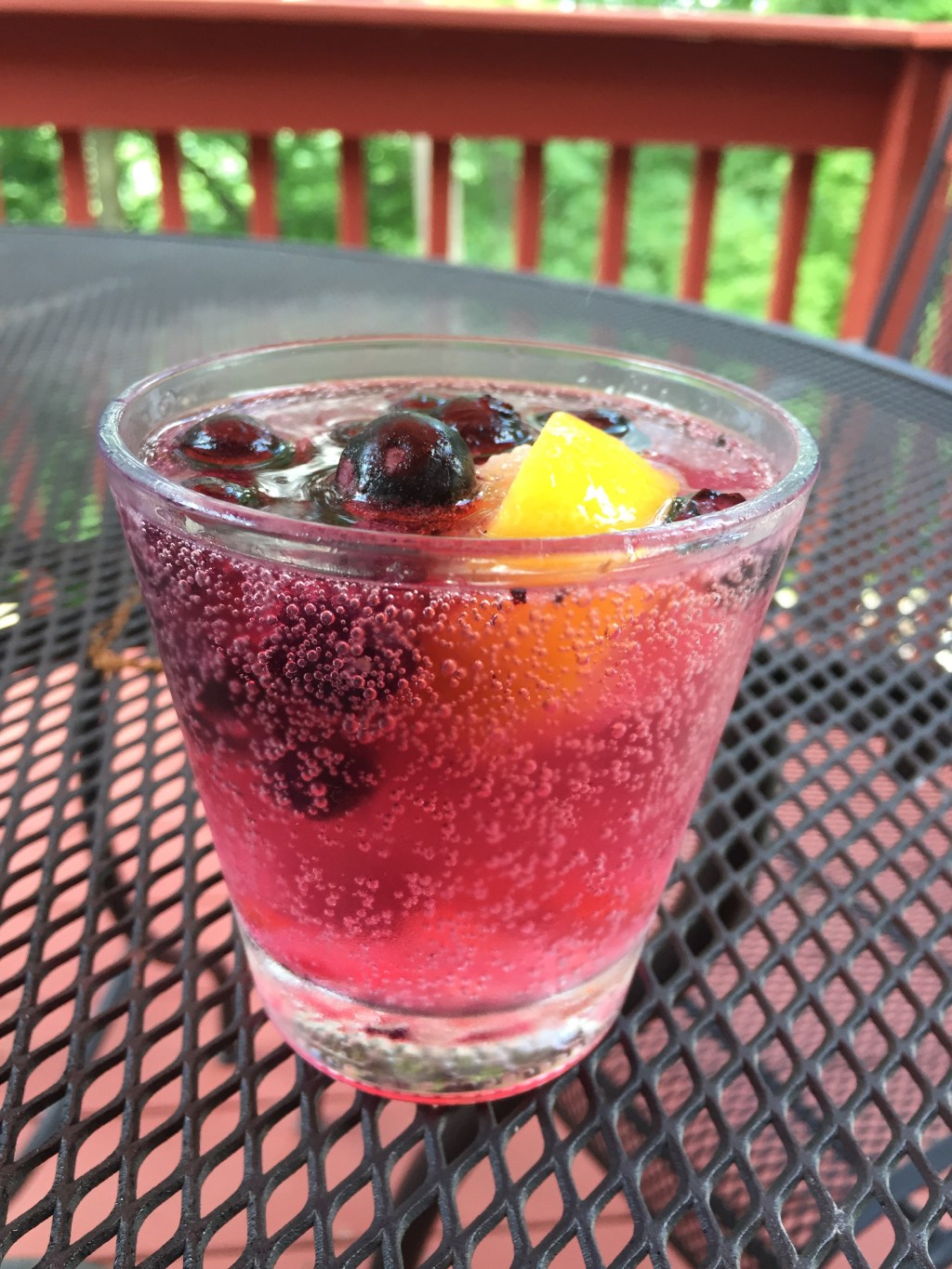 Blueberry Lemon Fizz Coctail –&nbsp;Non-Alcoholic
