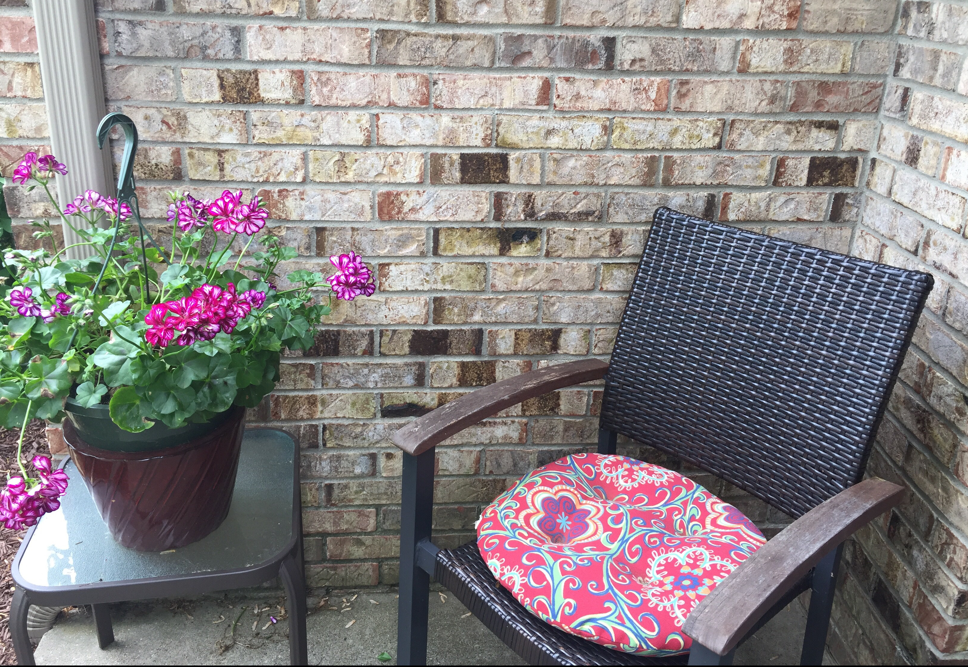 Image of writer’s blogging corner